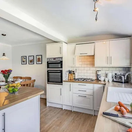 2 Bed In Oc-49508